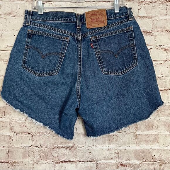 Levis 560 vintage cut off jean shorts - Picture 3 of 4